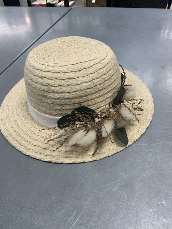 Boutonnière, chapeau, bracelet – Image 2
